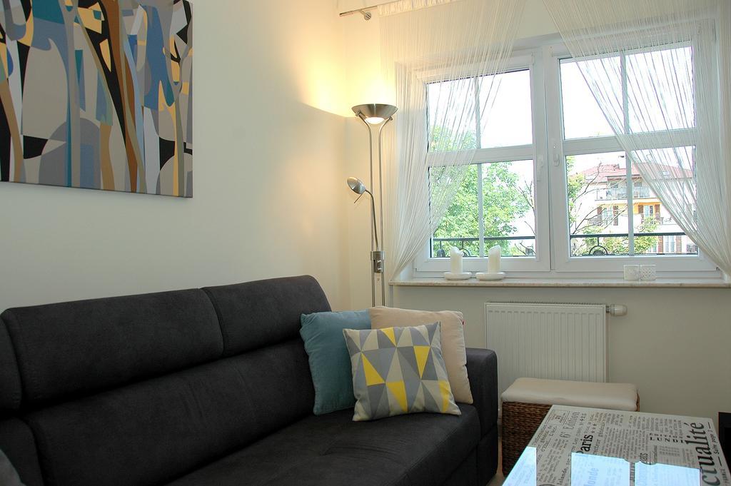Apartament Przy Promenadzie ชวีโนวิชแจ ภายนอก รูปภาพ